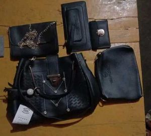 Chic Black Handbag Set
