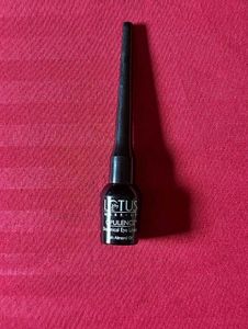 Lotus Make-Up Opulence Botanical Eye Liner