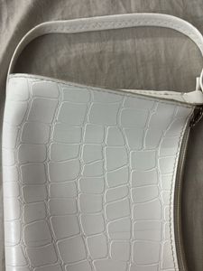white texture purse