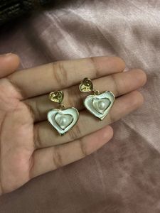 Charming Heart Pearl Earrings