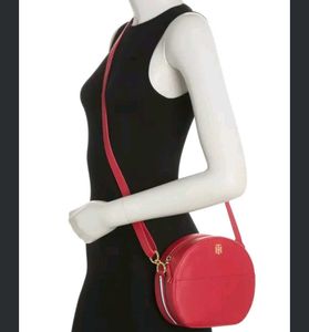 Tommy Hilfiger Red sling bag