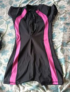 Swimsuit-free goggle