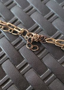 Golden Layered Chain