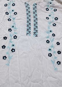 Floral Embroidered Tunic Top