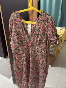 Floral Print V-Neck Midi Dress