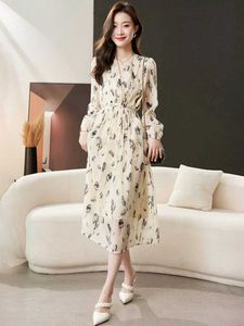 Elegant Floral Print Midi Dress