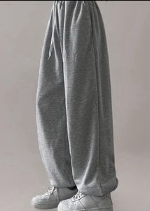 Comfortable Grey unisex Sweatpants