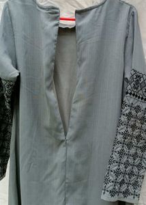 Grey Embroidered Sleeve Kurta