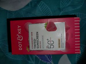 DOT &amp; KEY Tinted Sunscreen SPF 50 PA+++
