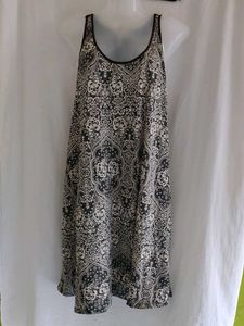 Stylish Black & White Pattern Dress