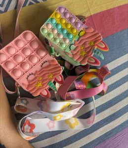 Frozen &amp; Pop-It Purse Combo