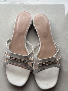 Chic White Chain Accent Sandals