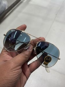 Ray-Ban Aviator Sunglasses