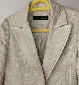 Elegant Textured Blazer