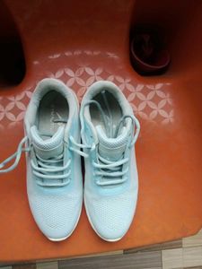 SYMACTIVE SHOES SIZE 7 Light Blue Athletic Sneaker