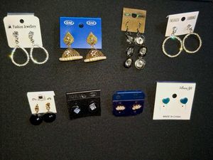 8 Pairs of earnings