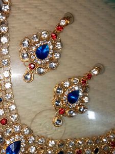 Stunning Kundan Necklace &amp; Earring Set