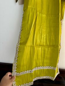 Mehndi Green japan silk embroidery suit pant Set