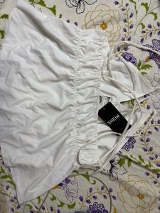 Chic White Ruched Top