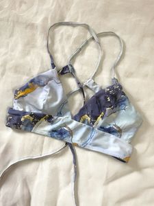 Stylish Abstract Print Bikini Top