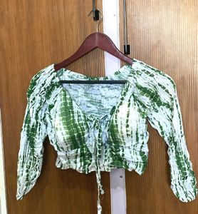💥🆕️ Tie-N-Die Padded Crop Top