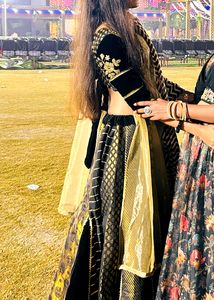 Black Lehnga 🖤