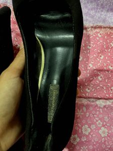 Elegant Black Stiletto Heels
