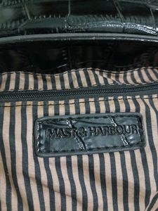 Mast &amp; Harbour Black Sling Bag
