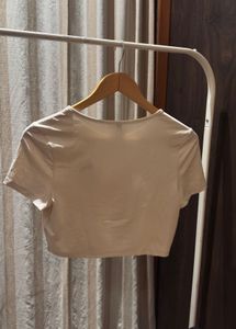 H&amp;M White Cropped T-Shirt with Pink Butterfly Desi