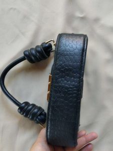 Chic Black Croc Embossed Handbag
