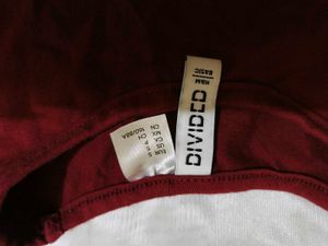 Maroon Cotton fitted T-Shirt