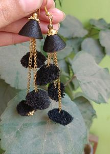 Black Pom Long Earning