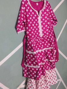 Pink &amp; White Tiered Kurta Set
