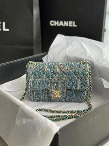 Stylish Chanel Tweed Shoulder Bag