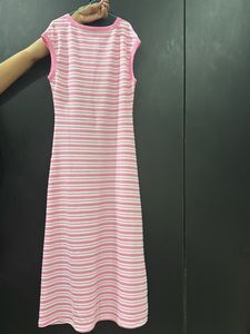 Chic Pink Striped Knit Dress