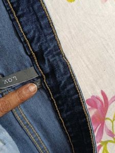 Classic Dark Wash Skinny Jeans