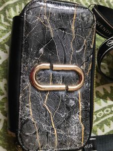 black clutch purse