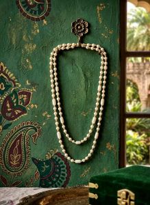 Elegant Pearl and Gold Beaded Necklace