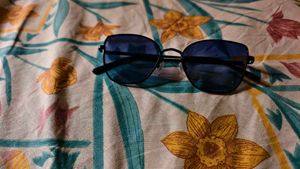 Stylish Cat-Eye Sunglasses