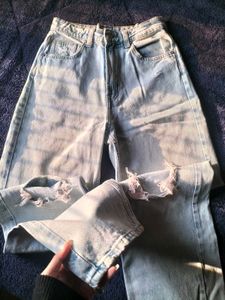 Ripped Wide Leg Jean
