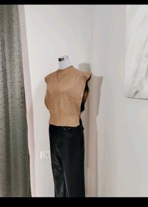 Sleeveless Knit Top - Stylish Layering Piece