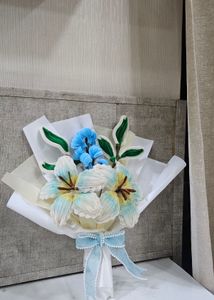 Handmade Blue &amp; White Flower Bouquet
