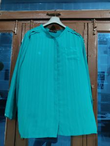 Combos Women's Branded Top
