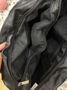 Chic y2k Black Textured Handbag