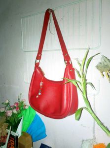 Chic Red Shoulder Bag