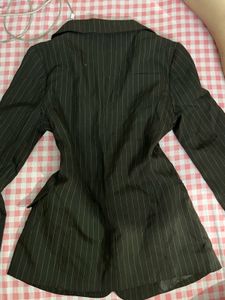 fitted brown striped blazer