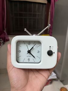 Retro TV Alarm Clock