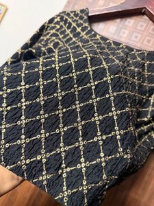 Black &amp; Gold Blouse 🖤