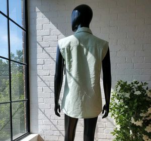 *B1G1* Sleeveless Jacket
