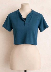 Teal Cropped Henley T-Shirt. size - S